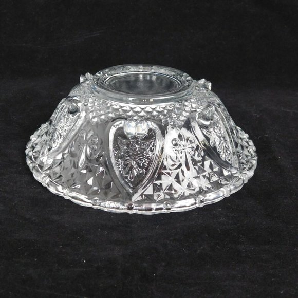 KIG Malaysia Clear Bowl Pressed Glass Heart Fleur de Lis Elegant Serving Dish - Picture 9 of 11